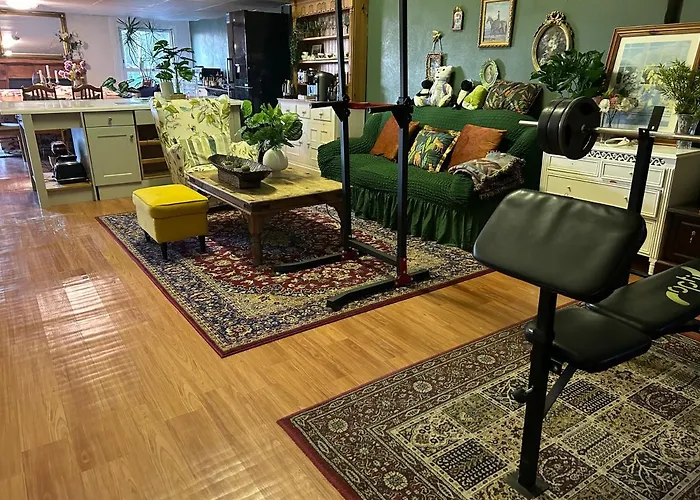 Cozy In A Barn With Farm View 컨트리하우스 *